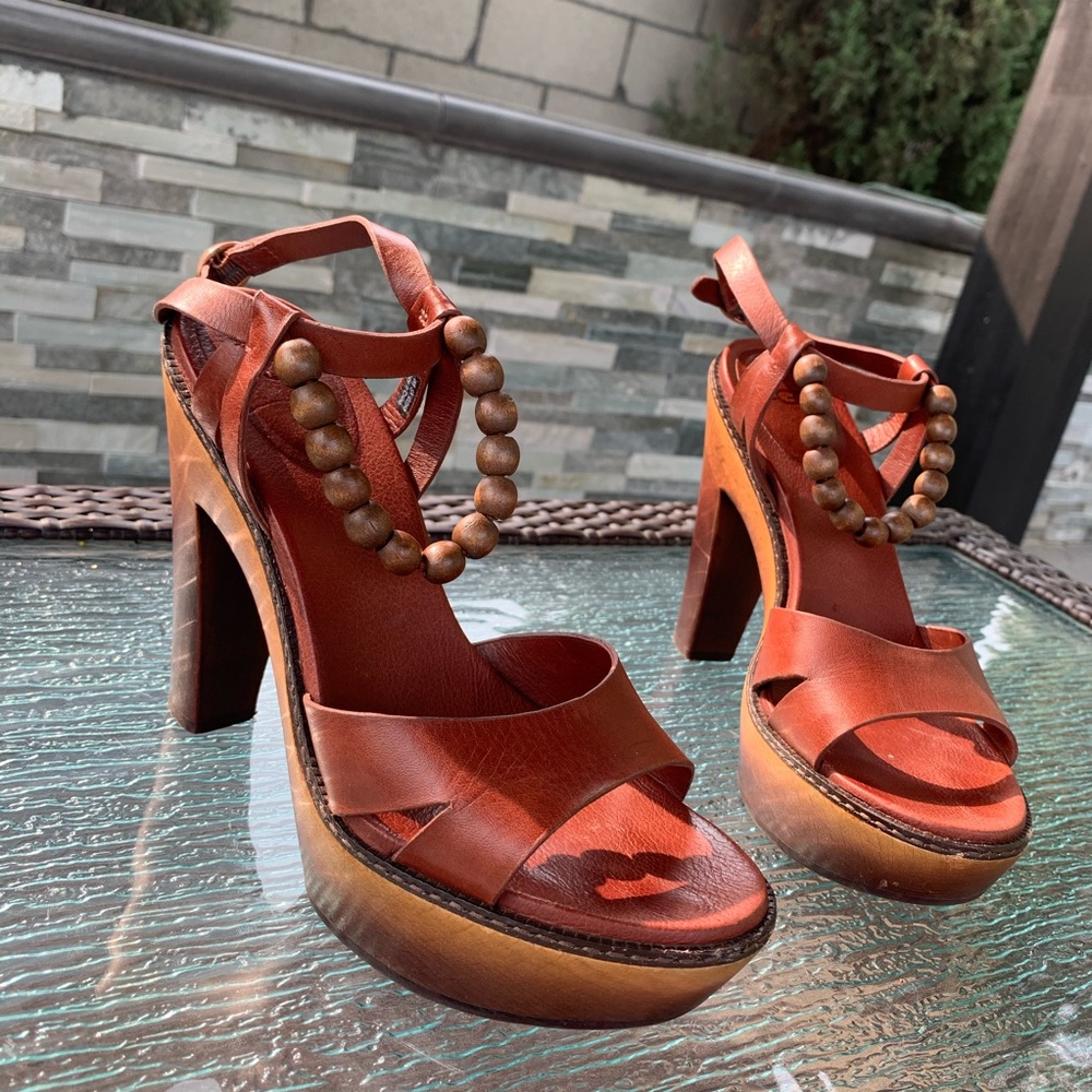 UGG Naima Leather Wooden Platforms